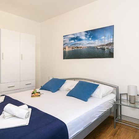 Apartments Mare Trogir Exterior foto