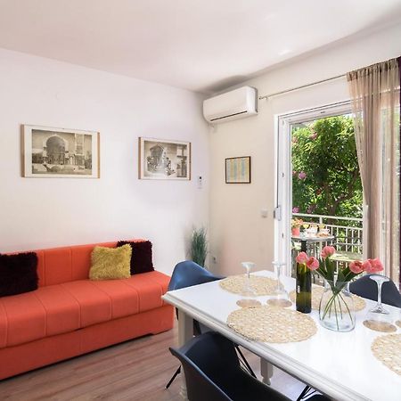 Apartments Mare Trogir Exterior foto