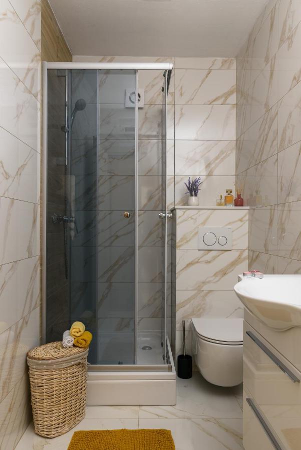Apartments Mare Trogir Exterior foto