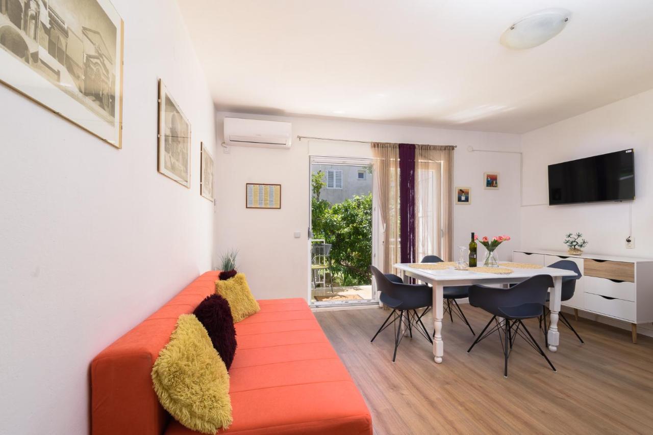 Apartments Mare Trogir Exterior foto