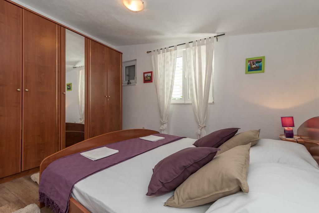 Apartments Mare Trogir Exterior foto